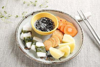 黑暗美学魔境！独立解谜游戏《秘密城堡》登陆Steam